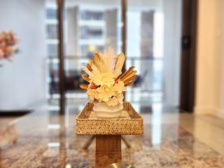 River & City View Apt near Brisbane Airport with Infinity Pool, Spa, Sauna, Steam Room - 4