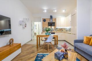 Sunny luxury apartments Grebovka - Prague - 0