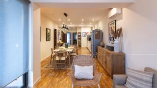Elegant 3BR in Downtown Porto w AC by LovelyStay - Oporto - 8