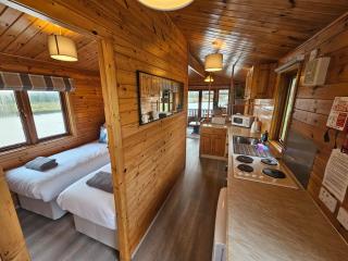 Wroxham Broads Lodge Houseboat - 2