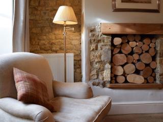 Spring Cottage 3 bedrooms in the heart of Bourton on the Water Village! - Bourton on the Water - 3