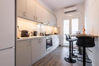 Cozy Apartment with Office - 19min to Athens Center - 2
