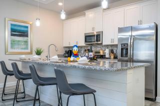 Stunning Lake View Home at Storey Lake Resort 4897 - 4