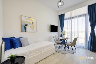 Elegant Living at Azizi Riviera Studio - 0
