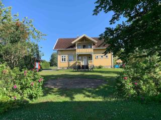 Stort hus på Fen i Ulefoss i rolige omgivelser - Ulefoss - 0