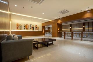 Sunday Hotel Vadodara - Vadodara - 1