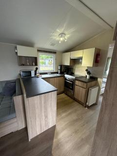 Chalet Kegelrobbe mir riesiger überdachter Terrasse am Kransburger See 544 - 2