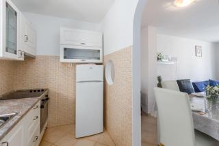 Ferienhaus Anamaria für 6 Personen in Strannähe mit Grill, Terrasse und Garten - Poreč - 4