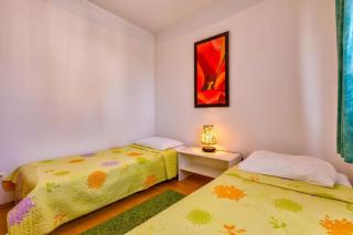 Tolles Appartement Meri 3 Mit Grill Und Garten - Mali Lošinj - 9