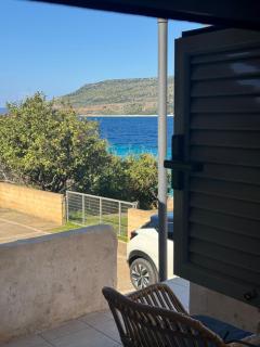 Mani Spot Limeni - 1