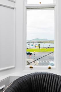 Studio with Scenic Marina Views - Dublin - 1