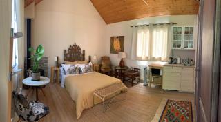 Artist Ernest Renoux's Atelier, Romantic Retreat - 9