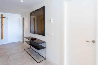 Stylish living with private pool - 6
