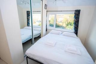 Cohost Partners | Stylish 3BR Retreat Near Bristol - Bristol - 9