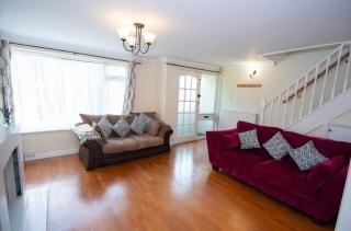 Cohost Partners | Stylish 3BR Retreat Near Bristol - Bristol - 6