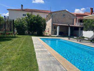 Steinhaus Furlani mit einem schönen Garten und privat Pool - Svetvinčenat - 7