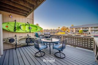 The Salty Seahorse - 7