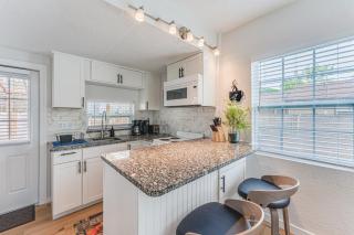 The Lush Retreat of Magnolia Heights - 8