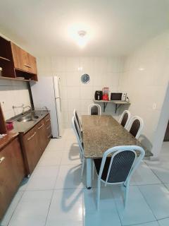 Casa em condomínio, com piscina, parquinho infantil, internet 500mb, ideal para família, garagem para 2 carros, com 2 quartos sendo 1 suíte, com Smart TV, 400m da PRAIA - Matinhos - 6