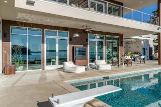 Lake Norman Lakefront - Pickleball, Hot Tub, Pool - Mooresville - 8