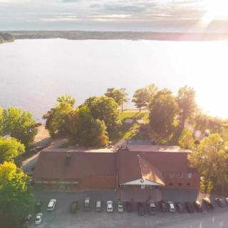 Stoco Lake Lodge - Tweed - 9