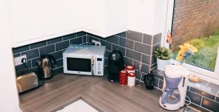Modern 3 bedroom House with garden & private parking - Hounslow - 5