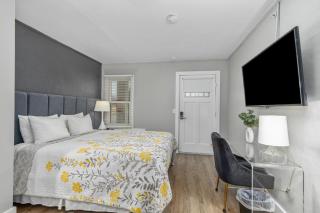 Blue Star Motel 2 - 6