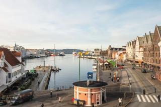 DINBNB Apartments I The Bryggen Experience I Enjoy Life with Friends & Family - Bergen - 8