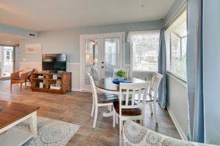 Walk to Ocean Myrtle Beach Retreat with Sunroom - Myrtle Beach - 7