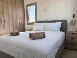 City Hall Suites - Limassol - 8