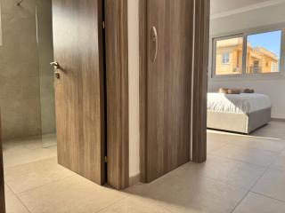 City Hall Suites - Limassol - 8