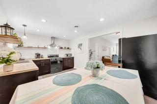Urban Nest 118 - Sleeps 6 - 2