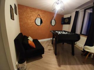 Grande maison familiale avec piscine - 8