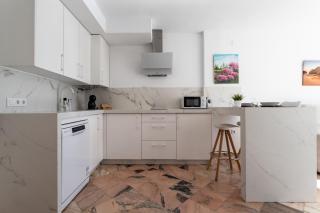 2 Estudios en La Romana Playa, uno con vista parcial mar y otro vista a la piscina - Marbella - 1