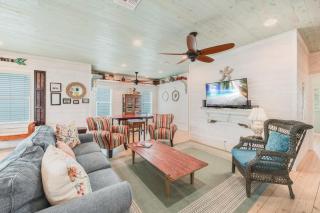 Caney Creek Beach Club - Pet Friendly Golf Cart Included - 2