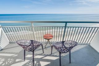 Beachfront condo w hot tub & pool - 5