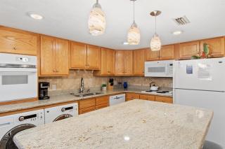 Recently Renovated, Oceanfront,Great Views,Pools! - Myrtle Beach - 6