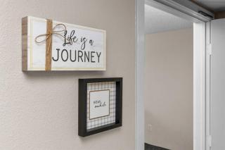 New Oceanview Landmark, King Bed, Handicap, Pools! - Myrtle Beach - 2