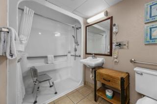 New Oceanview Landmark, King Bed, Handicap, Pools! - Myrtle Beach - 1