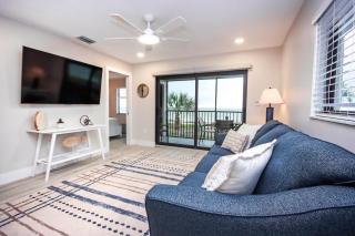 Beautiful 2BR Beachfront Sandalfoot Condo on Sanibel Island 1A3 - Sanibel - 6