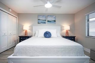Beautiful 2BR Beachfront Sandalfoot Condo on Sanibel Island 1A3 - Sanibel - 4