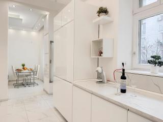 Izabellas Luxury Suite Downtown - Boedapest - 5