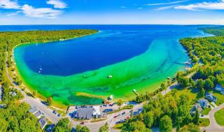 Historic 5BDR Orchard Home - Suttons Bay - 7