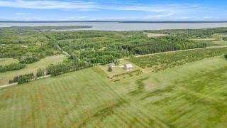 Historic 5BDR Orchard Home - Suttons Bay - 8