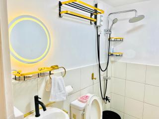 Stellar Staycation Near PH Arena - 6