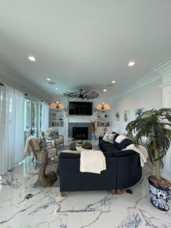 8 Sea Front, Oceanfront Estate, Pool, Game Room, Elevator - Hilton Head Island - 5
