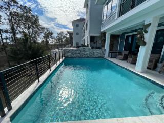 8 Sea Front, Oceanfront Estate, Pool, Game Room, Elevator - Hilton Head Island - 2