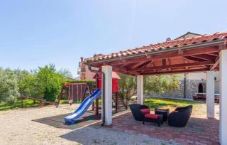 Beautiful Villa Grande with pool Island Krk - Gostinjac - 8