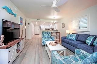 Beautiful Beachfront Condo Steps From The Beach On Sanibel Island 2D1 - Sanibel - 6
