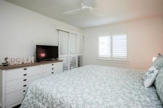 Beautiful Beachfront Condo Steps From The Beach On Sanibel Island 2D1 - Sanibel - 2